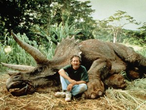Steven Spielberg on set of Jurassic park. Spielbergfancluc.com